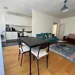 85m2 au centre-ville à 2 pas du Jet d\'eau