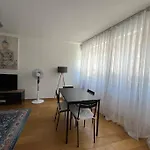 85m2 au centre-ville à 2 pas du Jet d\'eau