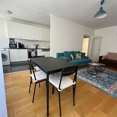 Appartement 85m2 Au Centre-ville à 2 Pas Du Jet D'eau Genève