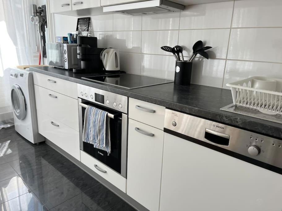 Appartement 85m2 Au Centre-ville A 2 Pas Du Jet D'eau